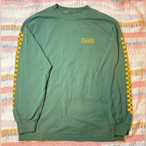 Men’s Classic Van’s Green Long Sleeve Medium Tee Shirt with Yellow Checkerboard